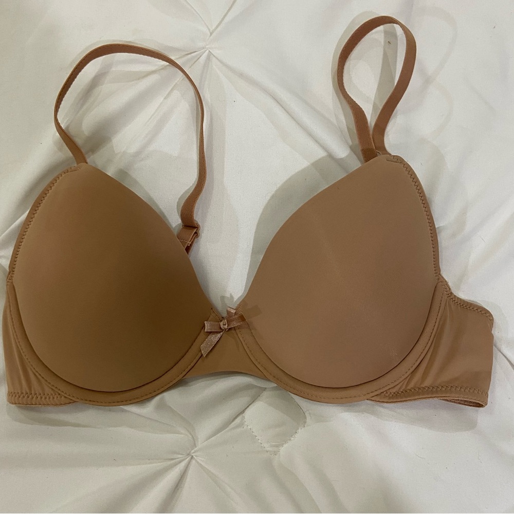 Ambrielle t-shirt bra 34B New without tags